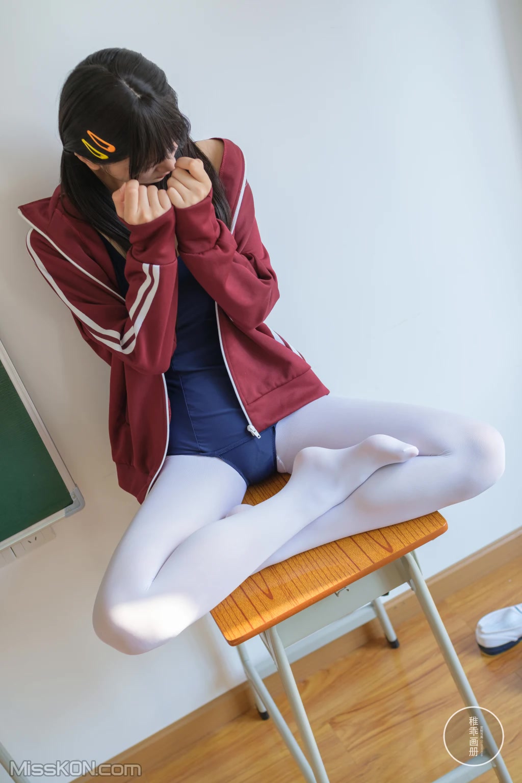 Coser@稚乖画册: 夜夜 死库水 (88 photos + 1 video) Coser@稚乖画册: 夜夜 死库水 (88 photos + 1 video)