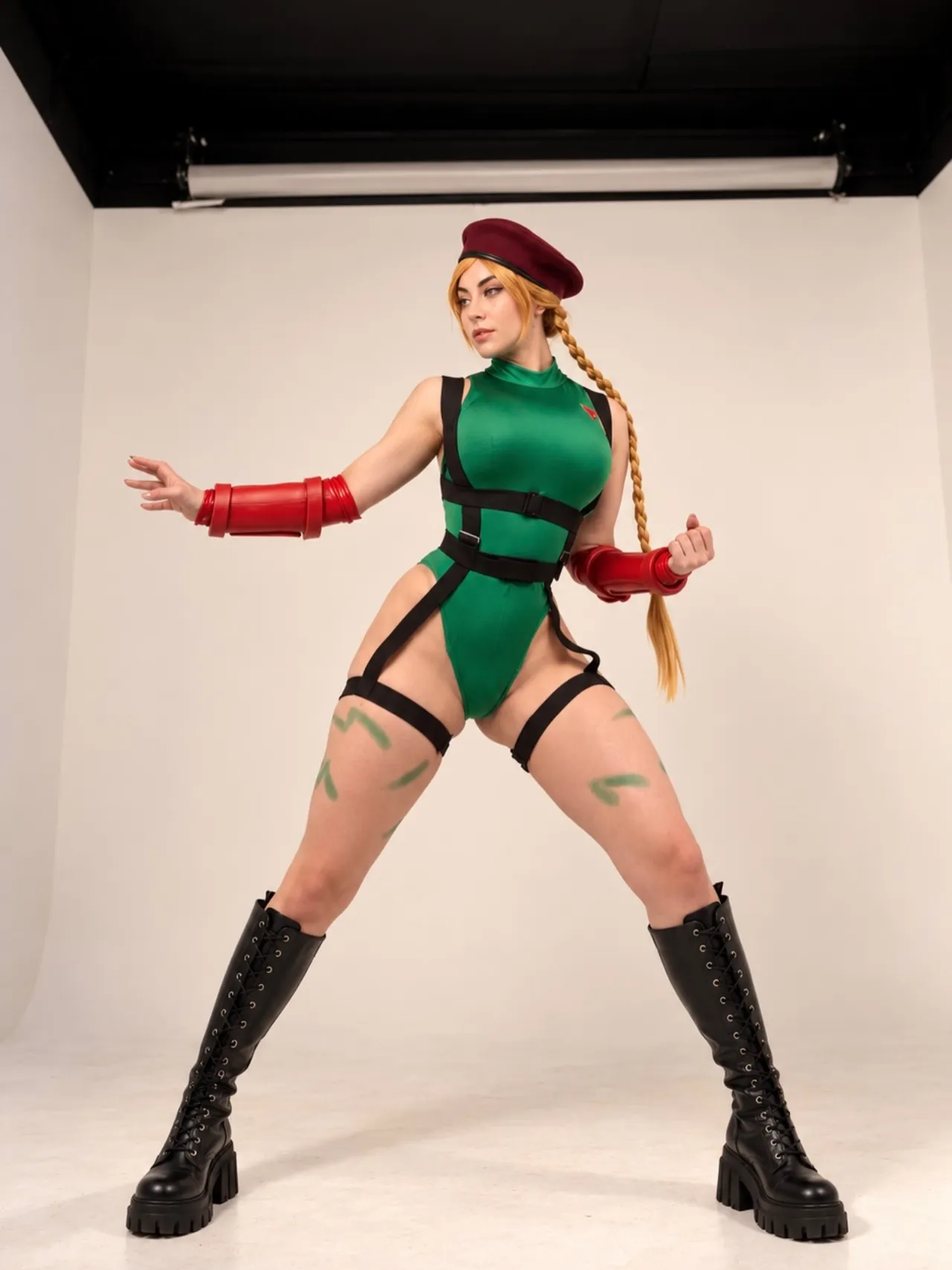 Fabibi World Cosplay - Cammy White Fabibi World Cosplay - Cammy White