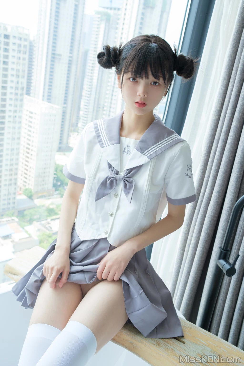 Coser@稚乖画册: 赤西夜夜 初音少女水手服 (130 photos + 1 video) Coser@稚乖画册: 赤西夜夜 初音少女水手服 (130 photos + 1 video)