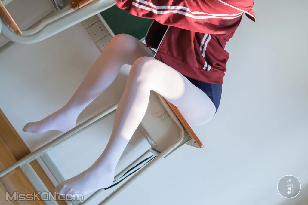 Coser@稚乖画册: 夜夜 死库水 (88 photos + 1 video) Coser@稚乖画册: 夜夜 死库水 (88 photos + 1 video)