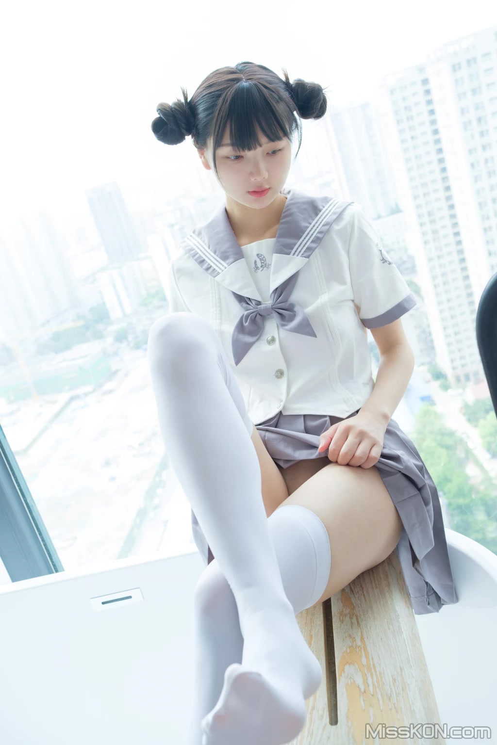 Coser@稚乖画册: 赤西夜夜 初音少女水手服 (130 photos + 1 video) Coser@稚乖画册: 赤西夜夜 初音少女水手服 (130 photos + 1 video)