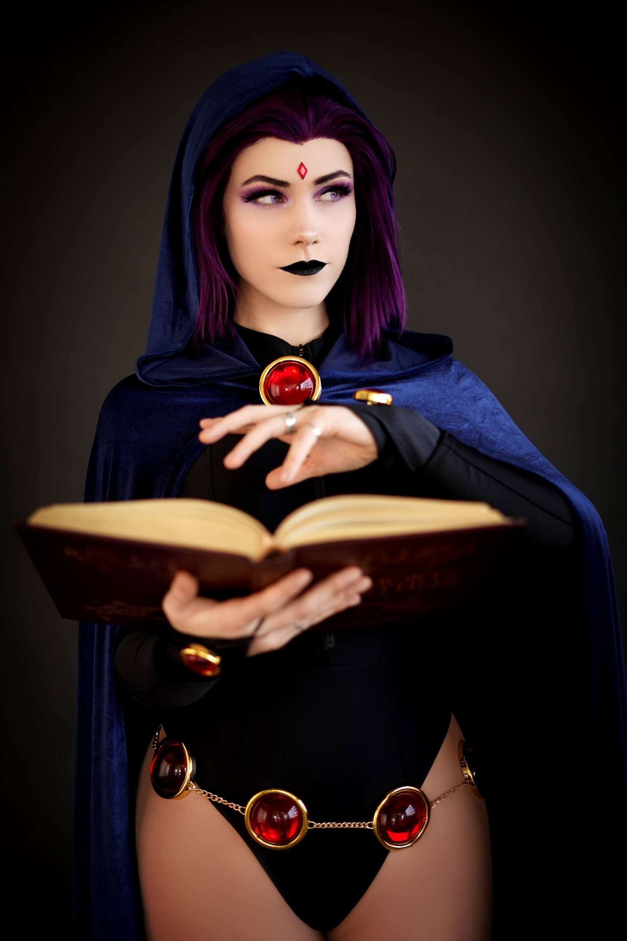 Bukkit Brоwn - Raven Bukkit Brоwn - Raven