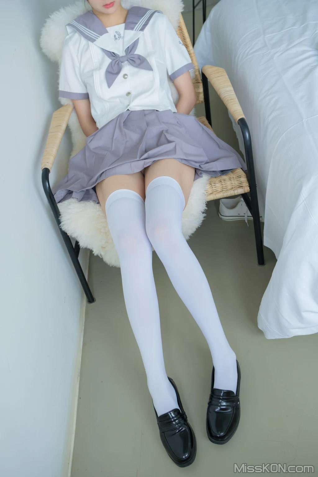 Coser@稚乖画册: 赤西夜夜 初音少女水手服 (130 photos + 1 video) Coser@稚乖画册: 赤西夜夜 初音少女水手服 (130 photos + 1 video)
