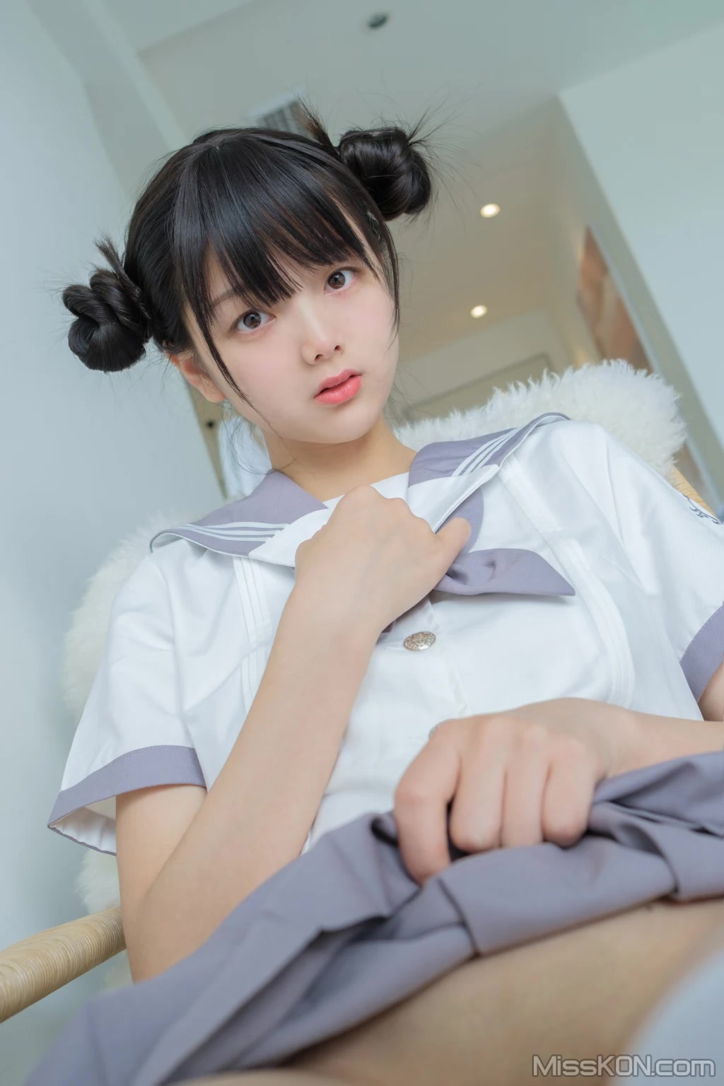 Coser@稚乖画册: 赤西夜夜 初音少女水手服 (130 photos + 1 video) Coser@稚乖画册: 赤西夜夜 初音少女水手服 (130 photos + 1 video)