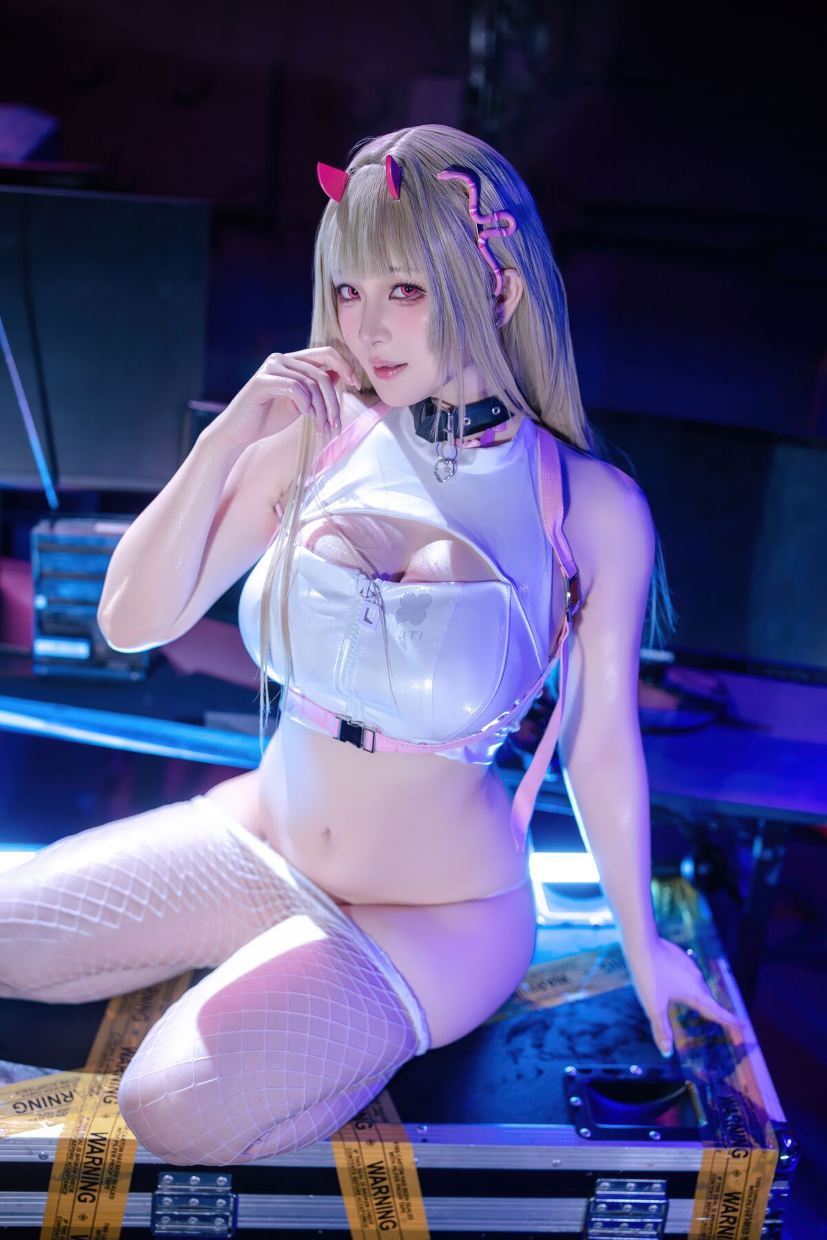Coser@ Yuyu - Goddess of Victory, Nikki, Viper (87P) Coser@ Yuyu - Goddess of Victory, Nikki, Viper (87P)
