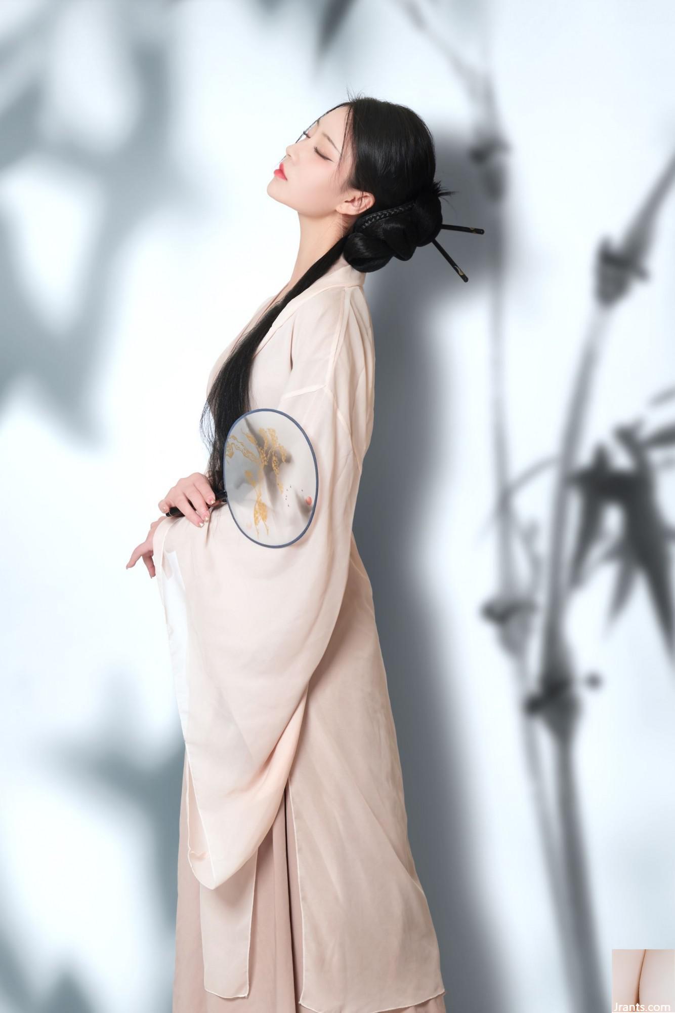 (Coser) Nian Nian – Qing Si (20P) (Coser) Nian Nian – Qing Si (20P)
