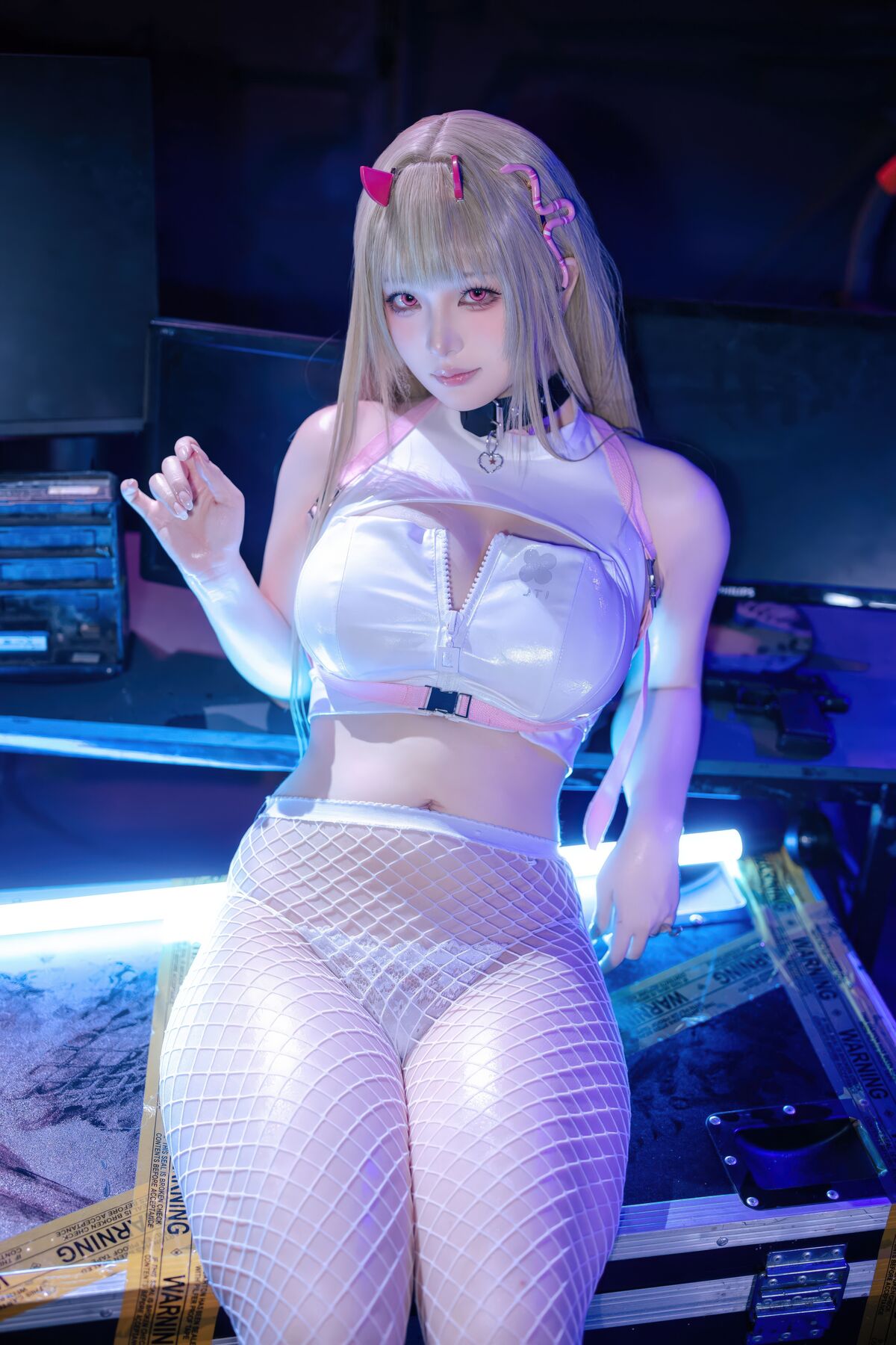 Coser@ Yuyu - Goddess of Victory, Nikki, Viper (87P) Coser@ Yuyu - Goddess of Victory, Nikki, Viper (87P)