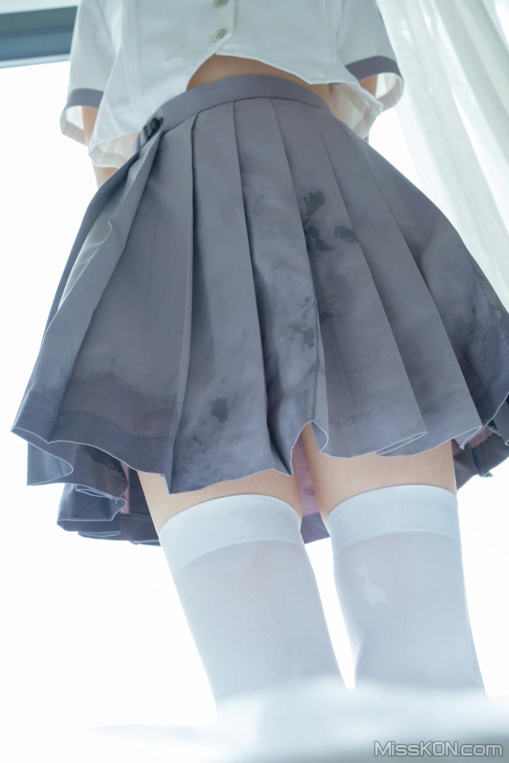 Coser@稚乖画册: 赤西夜夜 初音少女水手服 (130 photos + 1 video) Coser@稚乖画册: 赤西夜夜 初音少女水手服 (130 photos + 1 video)