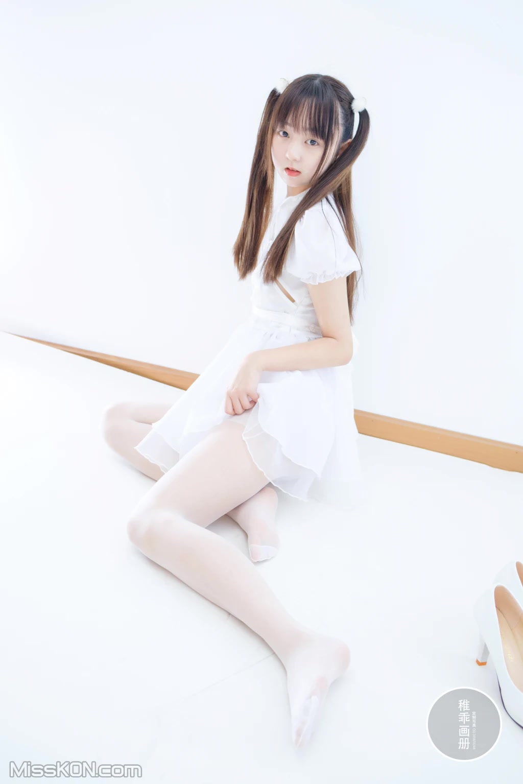 Coser@稚乖画册 – 新堂01 团子 (65 photos + 1 video) Coser@稚乖画册 – 新堂01 团子 (65 photos + 1 video)