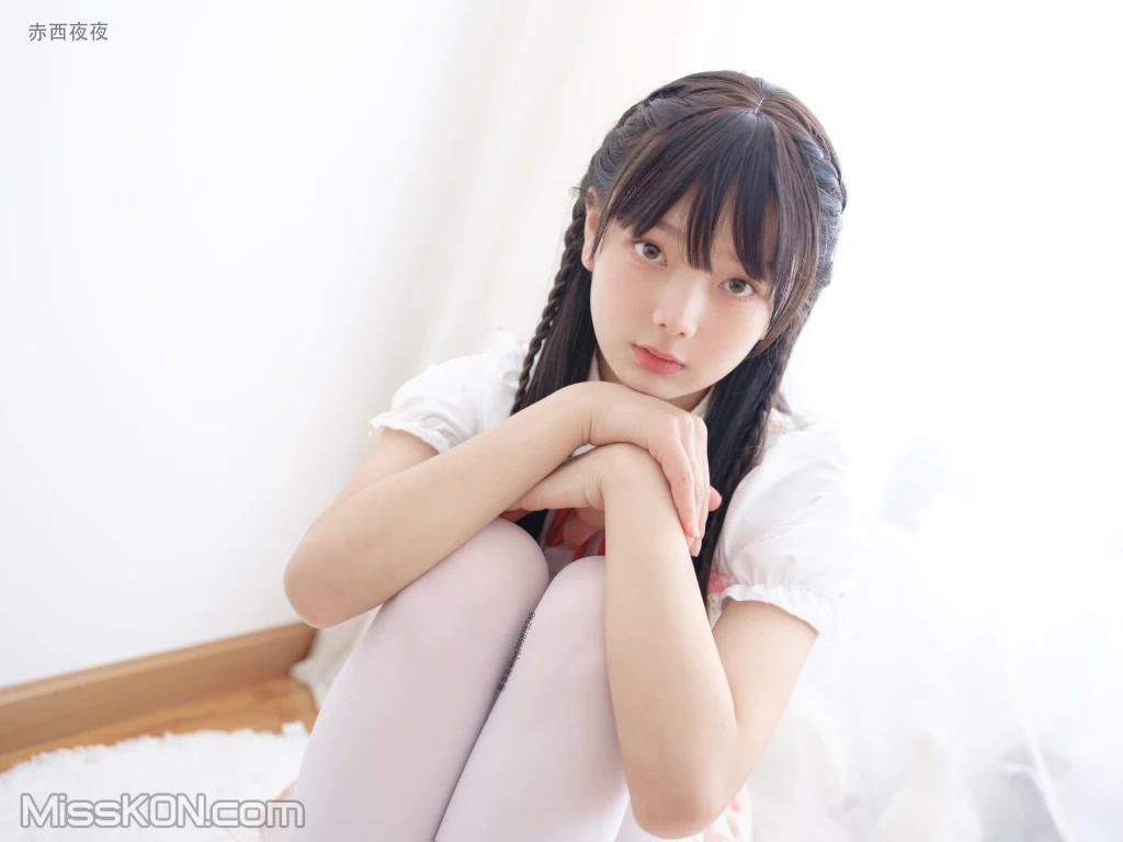Coser@稚乖画册: 夜夜 白丝JK (81 photos + 1 video) Coser@稚乖画册: 夜夜 白丝JK (81 photos + 1 video)