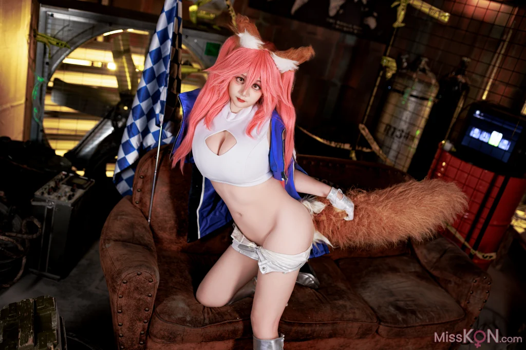 Coser@ Axue: FGO Tamamo Former Racing Suit (90 photos) Coser@ Axue: FGO Tamamo Former Racing Suit (90 photos)